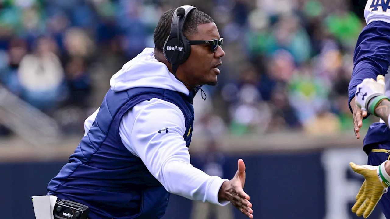 Notre Dame's Running Backs Coach, McCullough, Interviewed for Head Coaching Position