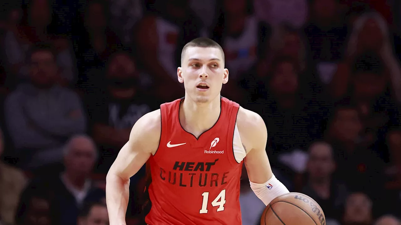 Tyler Herro Channels His Inner Steph Curry