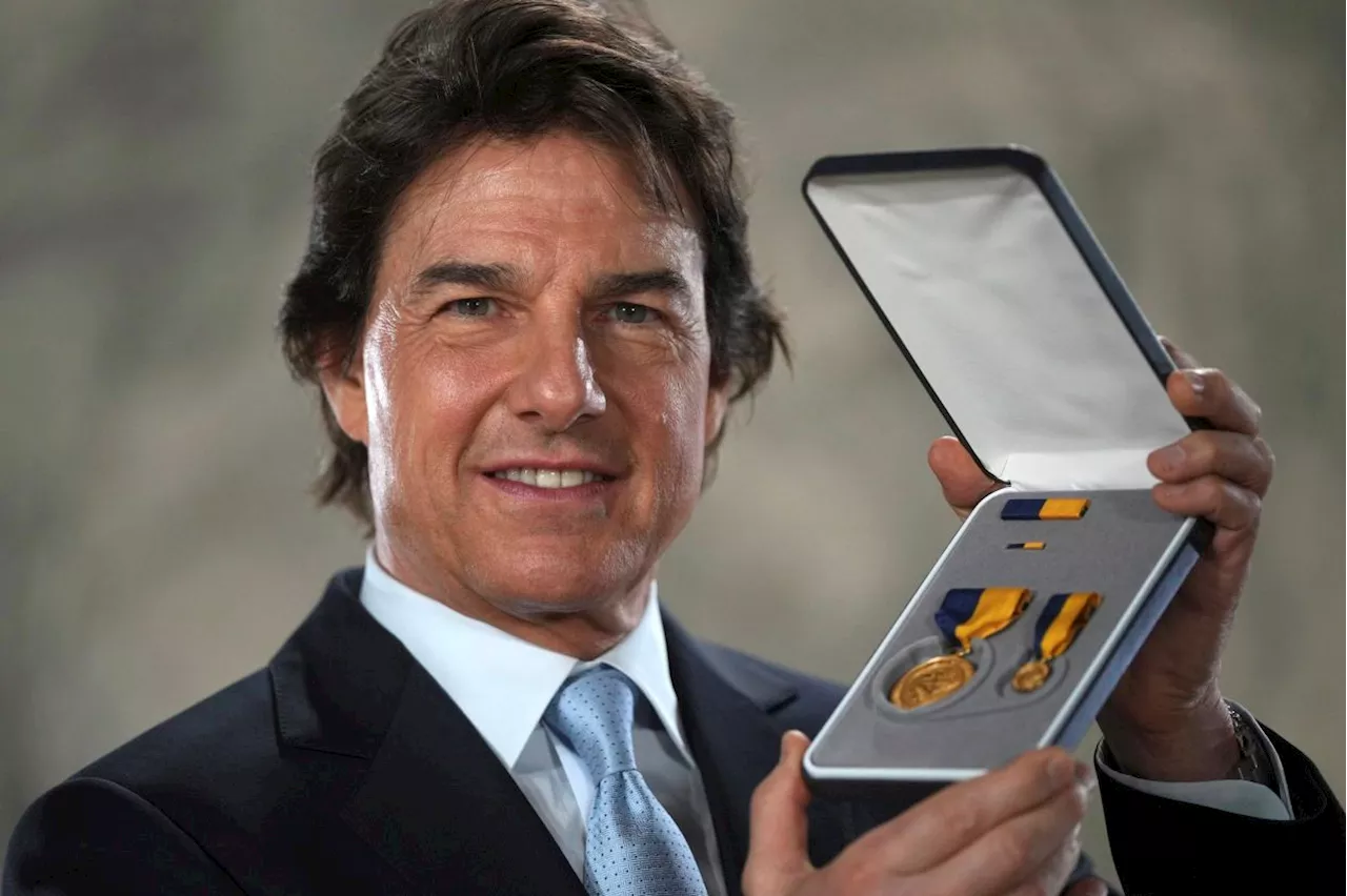 Tom Cruise Receives Top US Navy Civilian Honor