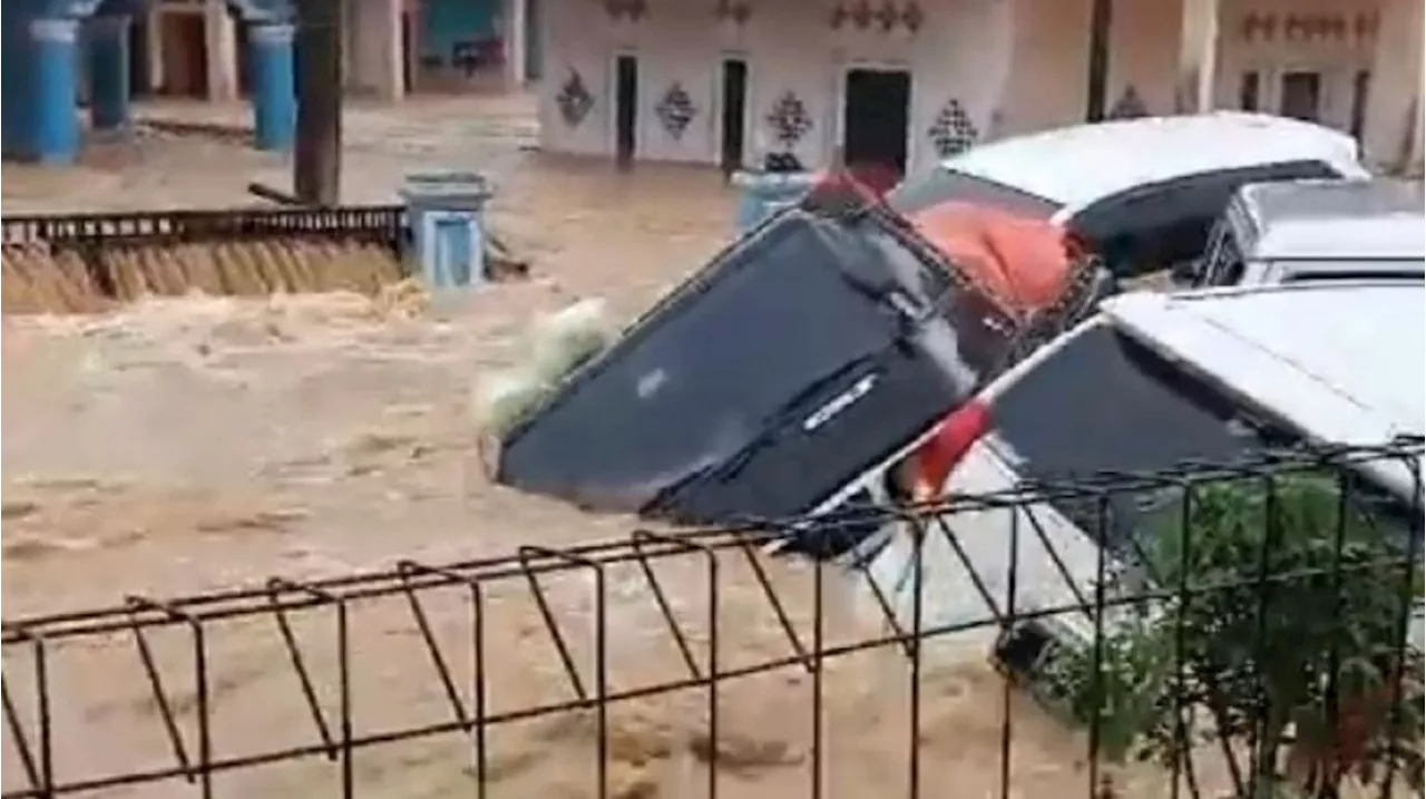 Hantu di Balik Harga Murah Mobil Bekas Banjir