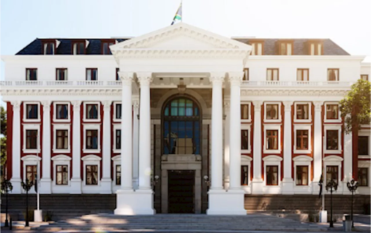 Construction of temporary parliament building underway