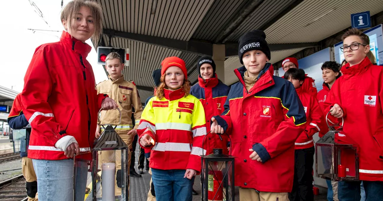 Friedenslicht aus Bethlehem kommt nach Tirol