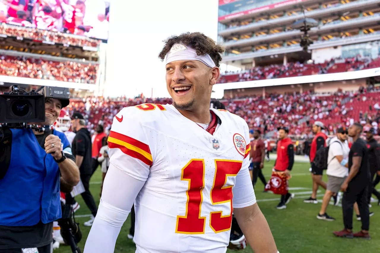 Patrick Mahomes Gifts Chiefs Teammates Rolex Watches