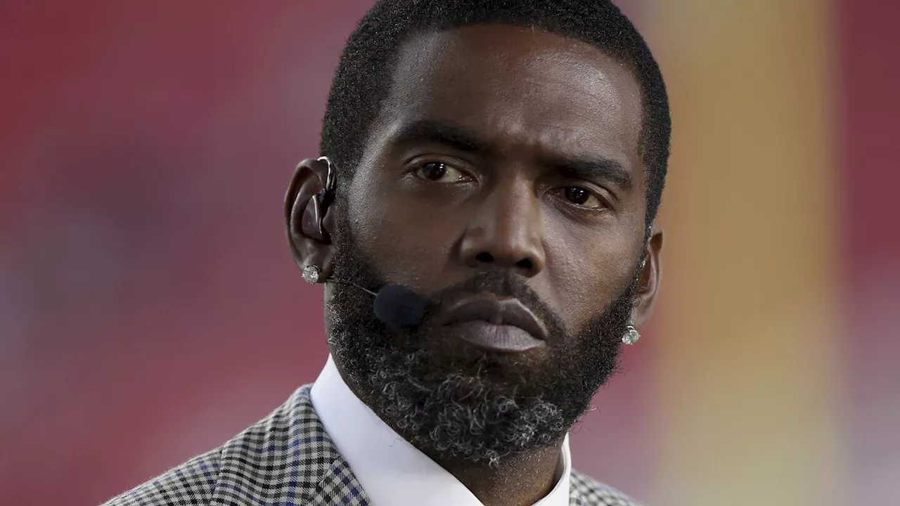 Hall of Famer Randy Moss reveals he's 'battling something' internal and asks for prayers