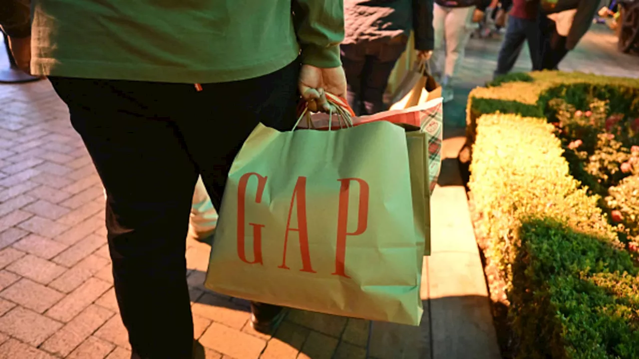 JPMorgan upgrades Gap, sees retailer's shares rising more than 20% from here