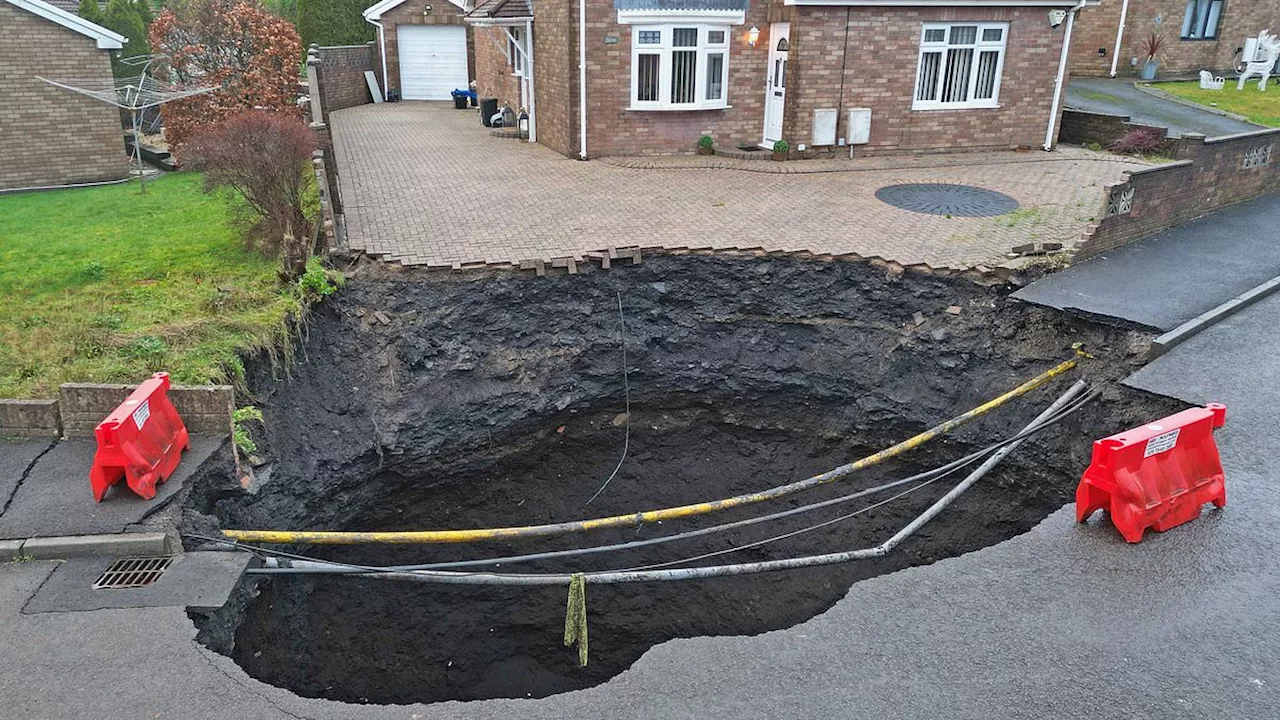 Sinkhole Forces Evacuation of 30 Homes in South Wales