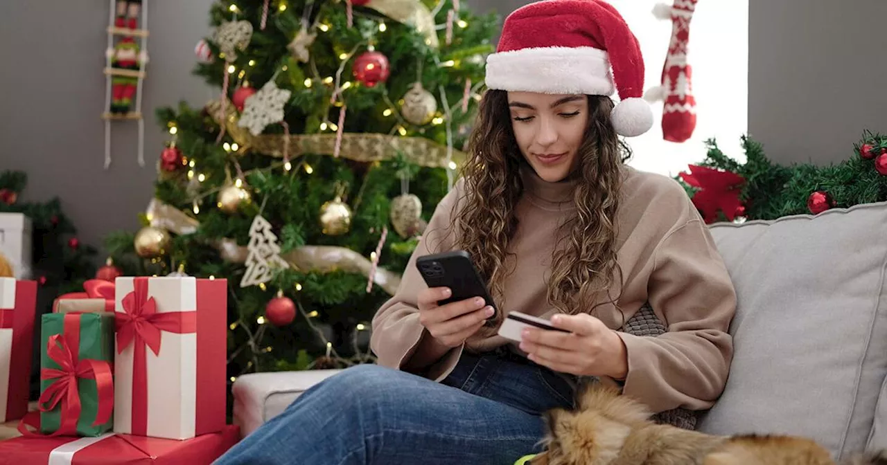 1 in 4 people say they’ll go into debt for the holidays. Is social media to blame?