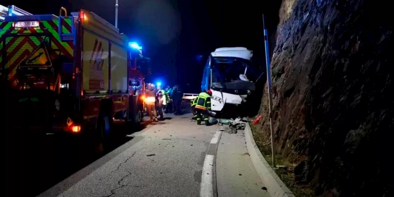 Trágico accidente de autobús en los Pirineos deja dos muertos y 31 heridos