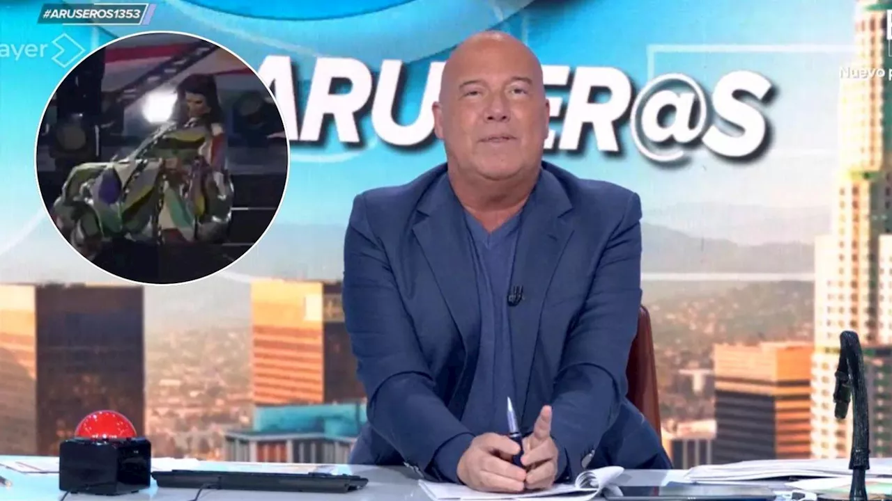 Alfonso Arús paraliza el directo para hablar sobre la impactante caída de Laura Pausini: 'Me preocupa'