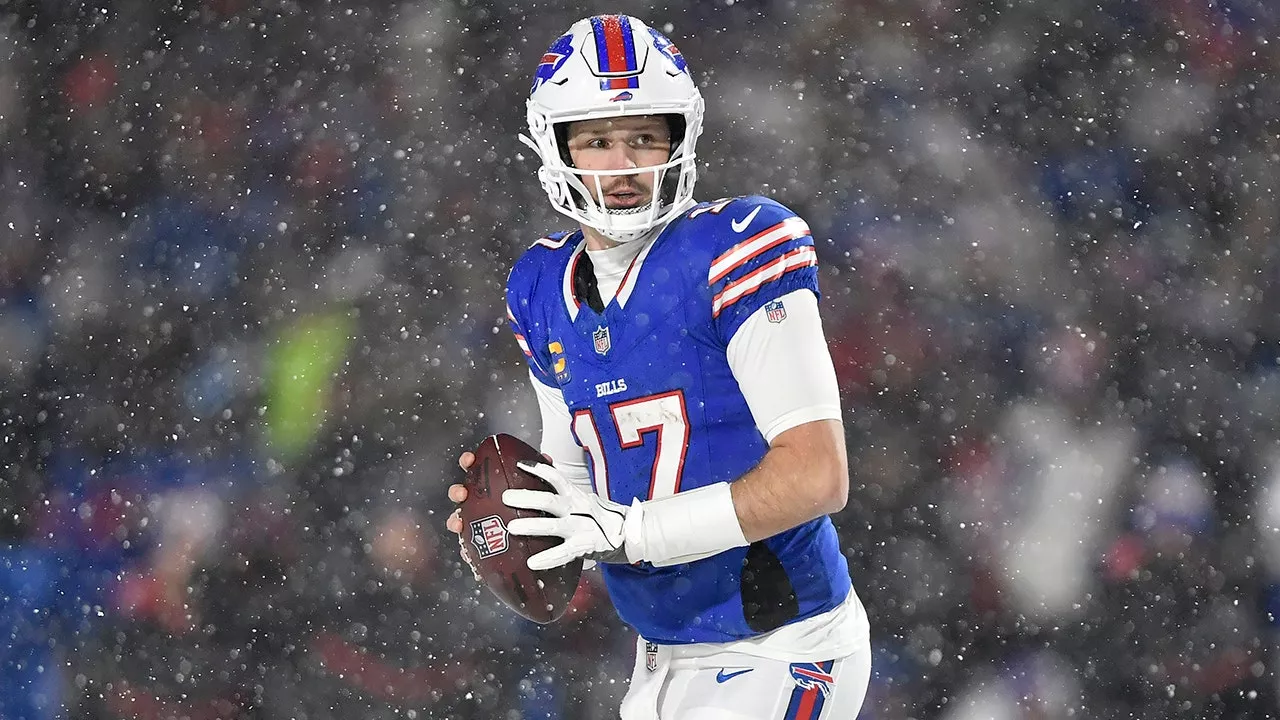 Josh Allen Shines in Buffalo Bills' 35-10 Victory Over San Francisco 49ers