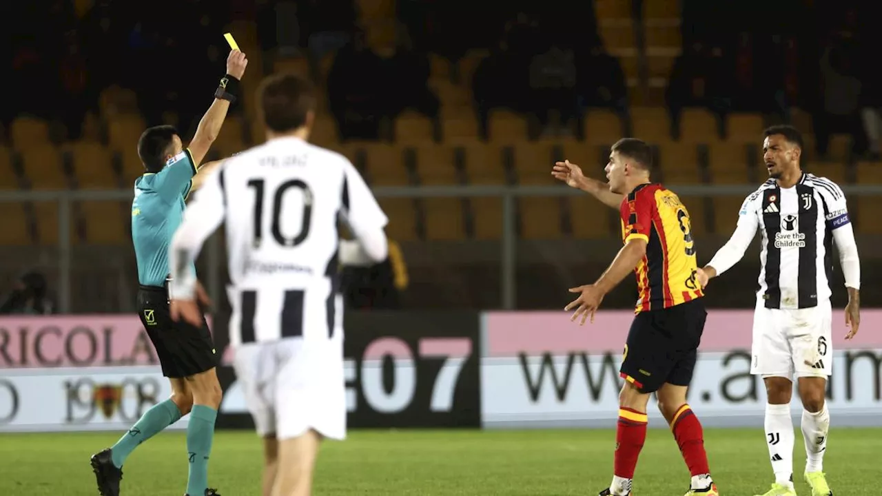 Le pagelle degli arbitri: Rapuano, precisione da 7. Zufferli 5: quanti errori a Parma