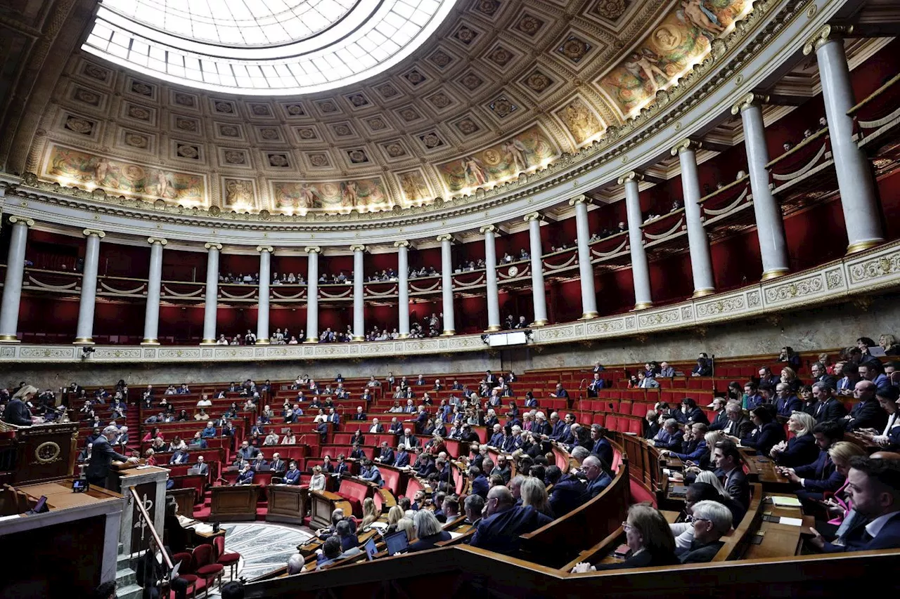 Budget: le NFP et l'alliance RN-Ciotti déposent chacun une motion de censure contre Barnier