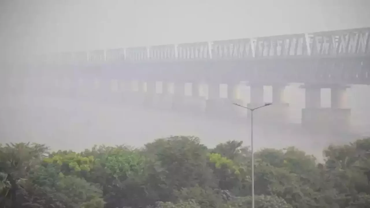 Bihar Weather: साउथ बिहार में बादल, घना कोहरा और शीतलहर... अब पड़ेगी कड़ाके की ठंड