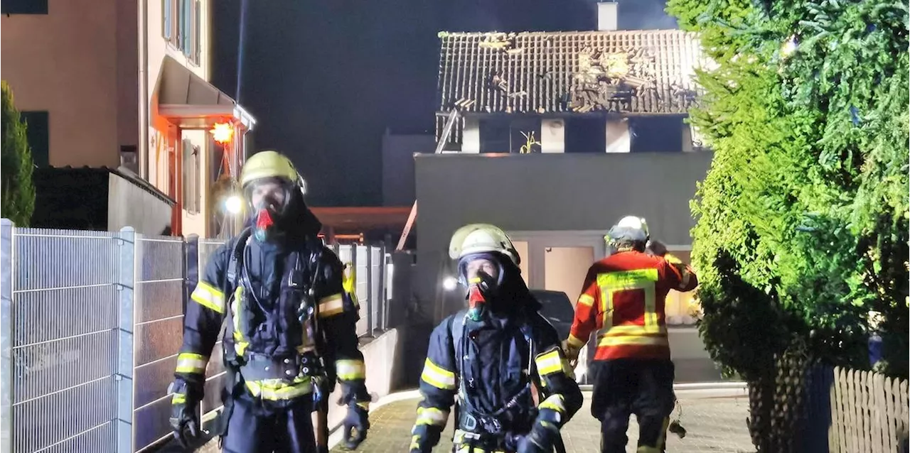 Brand in Herzogenaurach: Einfamilienhaus in Flammen