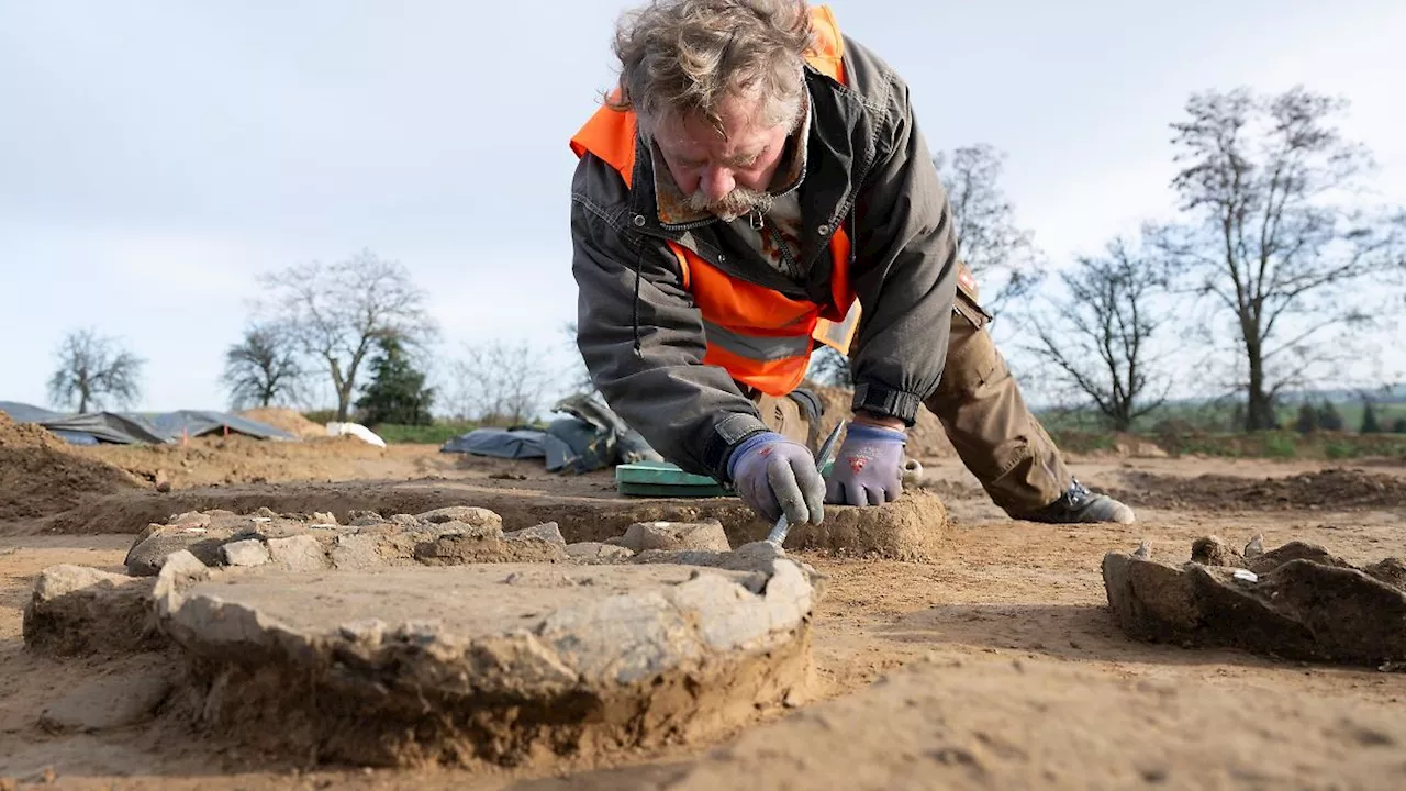 Sachsen: 3400 Jahre altes Urnengräberfeld bei Mügeln entdeckt