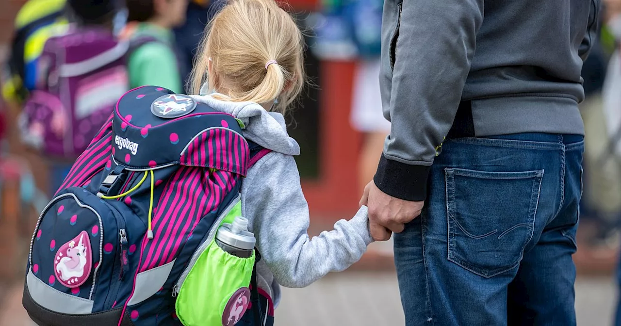 Warum viele Familien in OWL monatelang auf die Zusage für die Grundschule warten