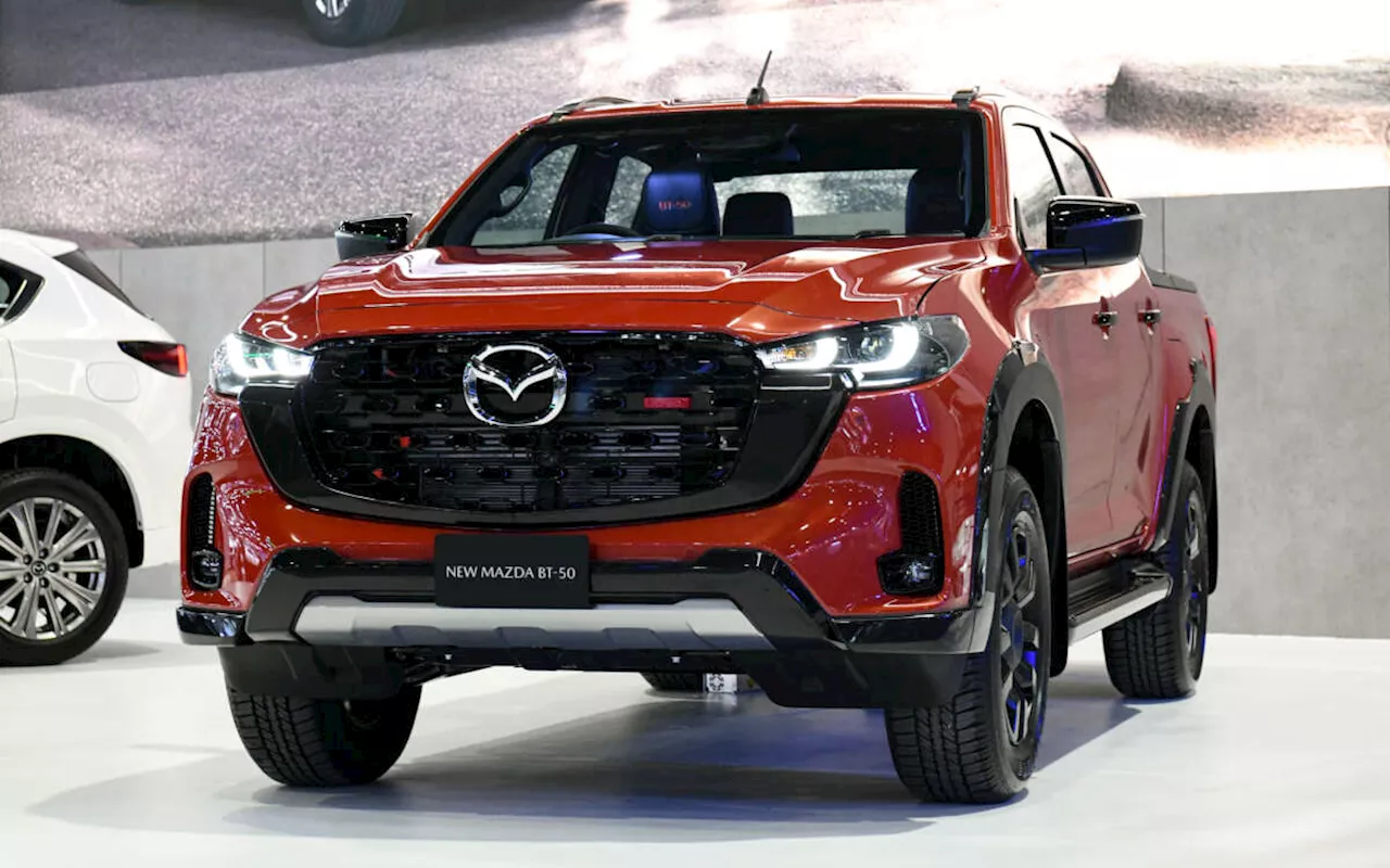 2025 Mazda BT-50 facelift launched in Thailand – 2.2L MaxForce engine, new face, digital meters, fr RM98k