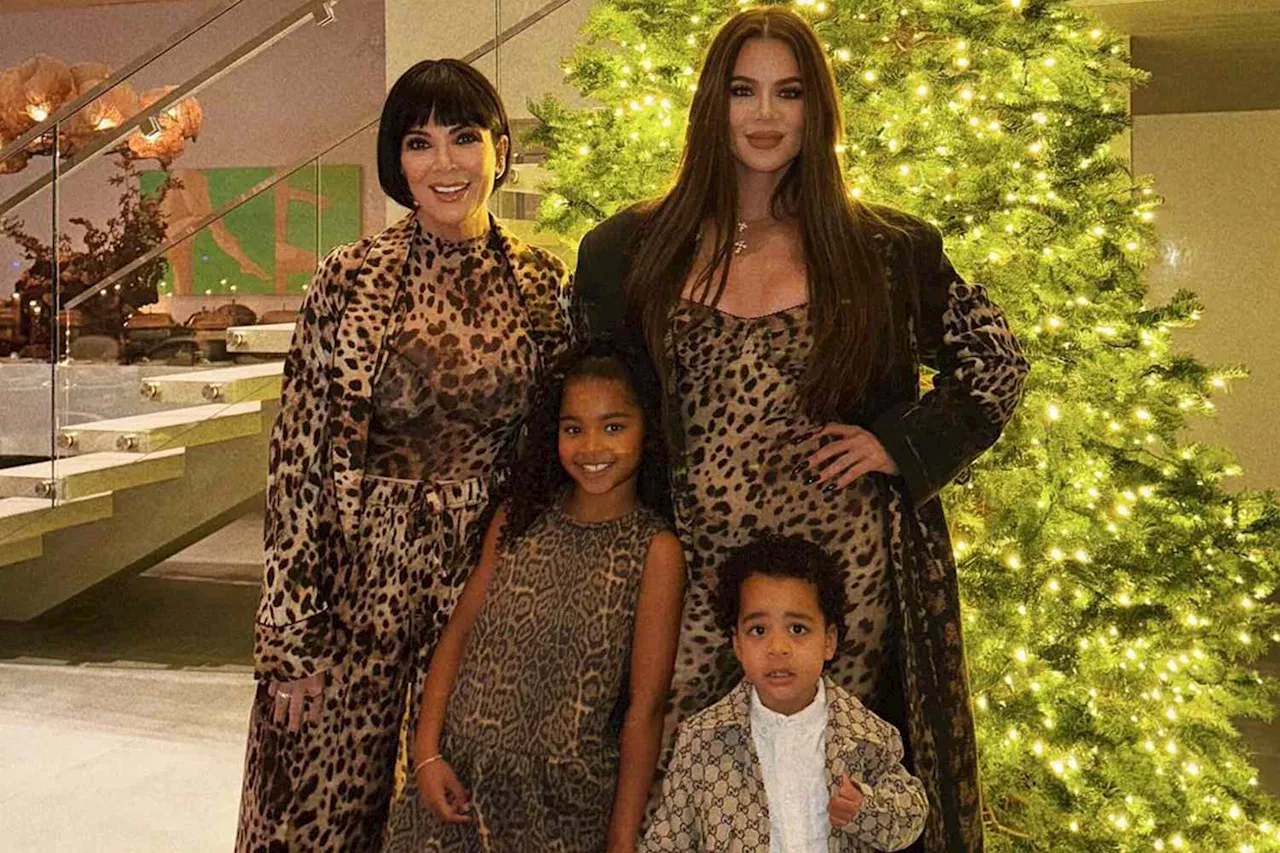 Kris Jenner Looks Nearly Unrecognizable with New Hair in Family Thanksgiving Photo