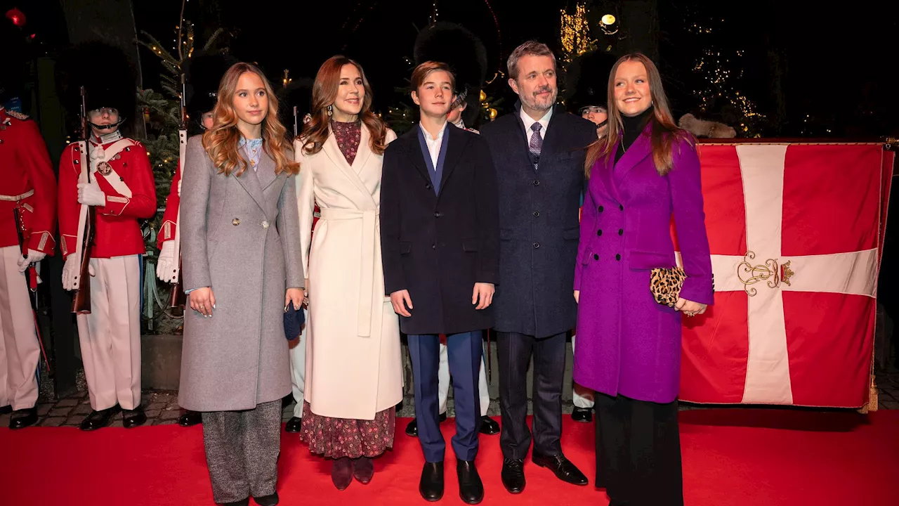 König Frederik und Mary strahlen mit ihren Kindern bei Event