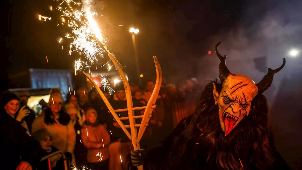 Österreich: Krampus schlägt mit Rute zu - junge Besucherin verletzt!