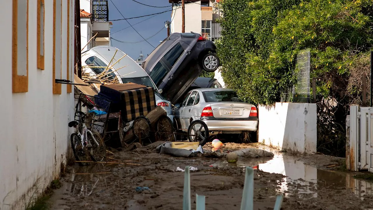 Unwetter und Zerstörung in Griechenland und der Türkei: Weihnachtsurlaub in Gefahr