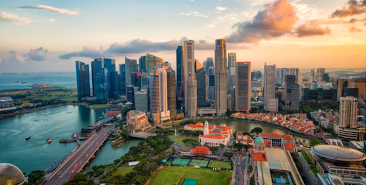 Singapore Sets Higher Salary Requirement For Foreigners To Gain A Work Visa In 2025