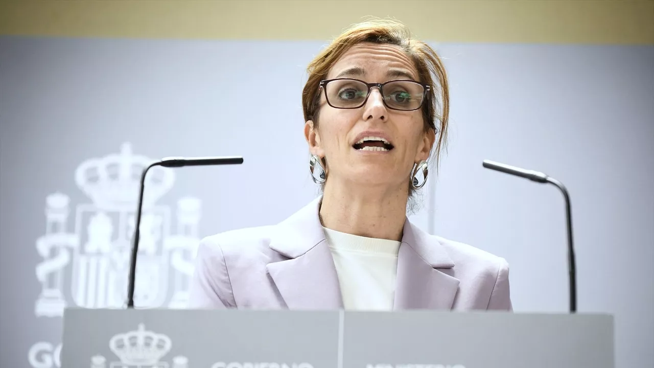 El Gobierno carga contra la vergonzosa cumbre ultra antiabortista: 'Se va a cumplir la ley y se va a gara