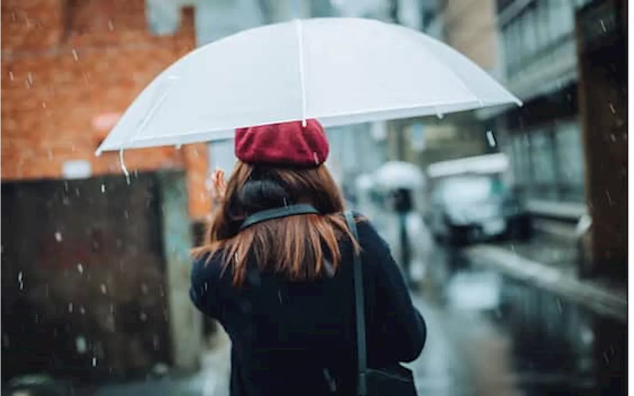 Meteo, in arrivo pioggia e neve sull'Italia poi il ciclone nel weekend dell'Immacolata