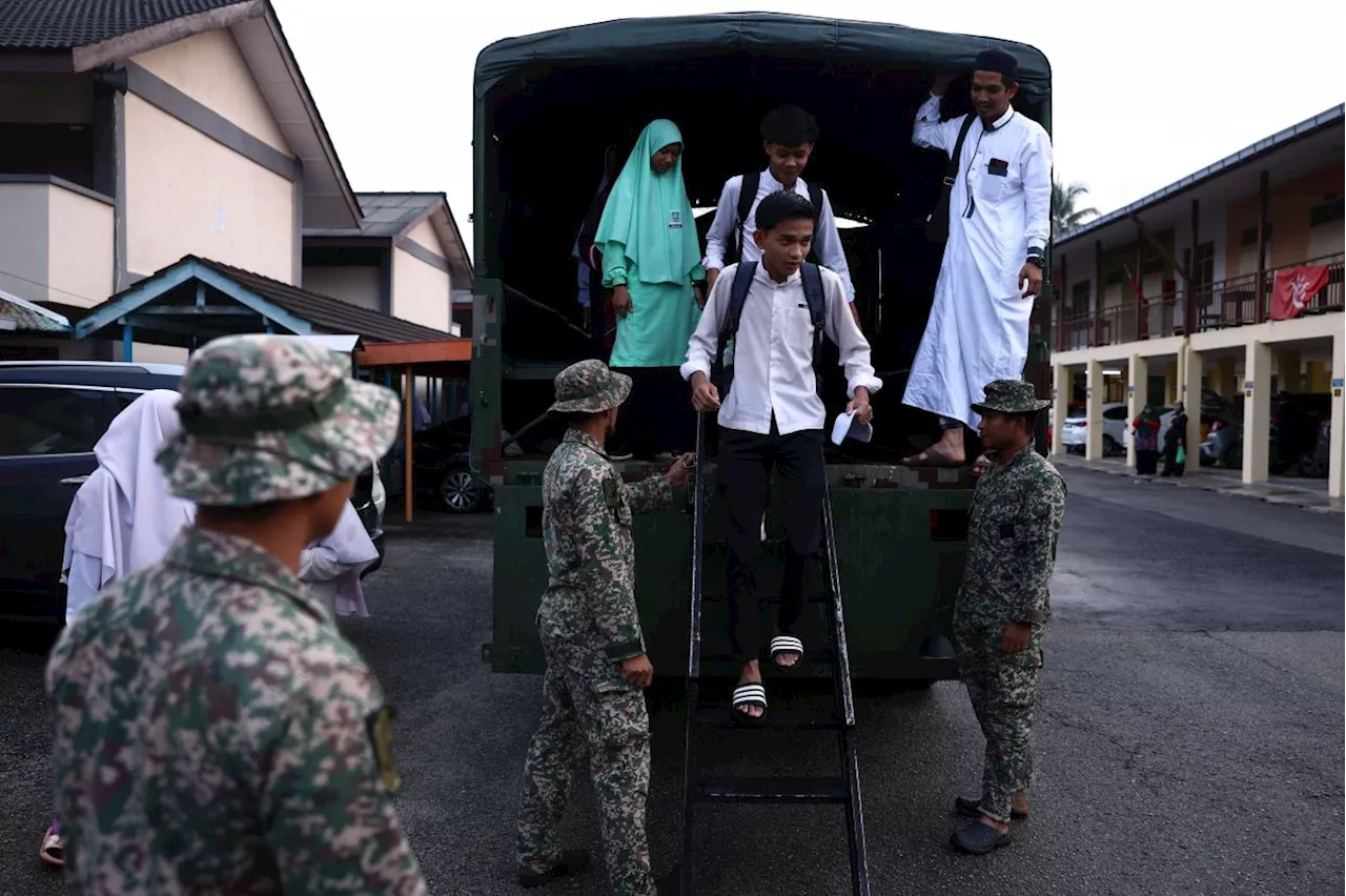 Education Dept aiding 16 SPM candidates affected by Johor floods, says state exco