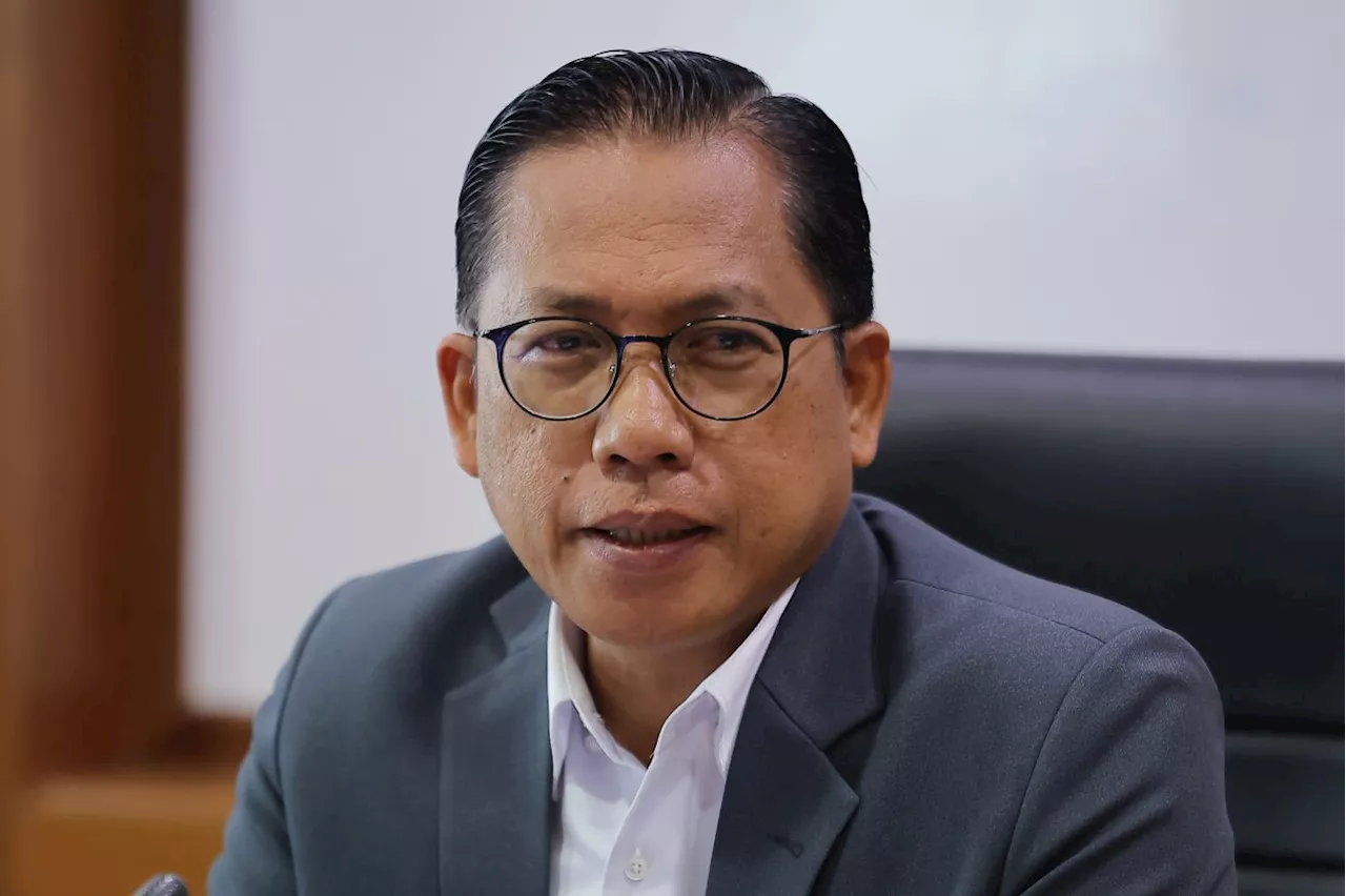 Education Minister Confident in Handling of SPM and STPM Exams Amid Floods