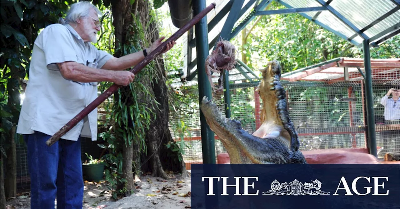 Crocodile hunter bonded with the biggest specimen in captivity