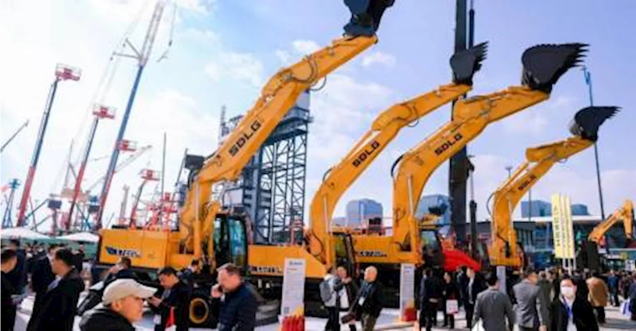 SDLG Shines at bauma CHINA 2024 While 2025 SDLG Global Dealer Summit Held Grandly