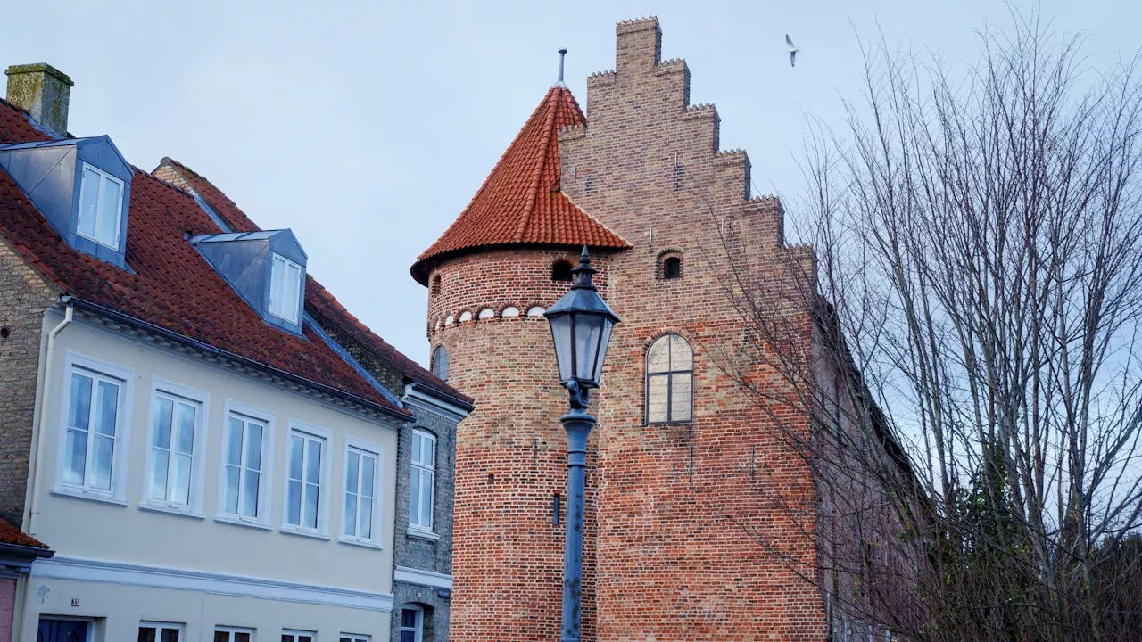 De store kanoner trækkes frem i kampen for Danmarks ældste kongeborg
