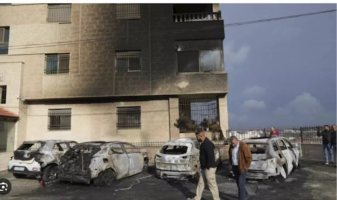 Palestinian officials accuse Israeli settlers of mosque arson in West Bank