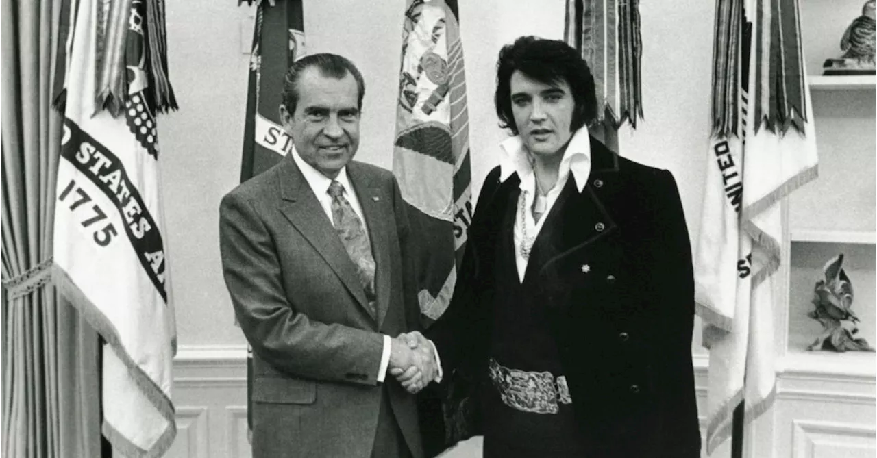 Elvis crashes the White House to get a badge from Nixon