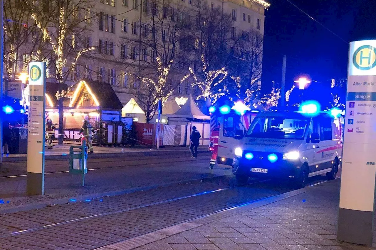 Bilförare har kört in i folksamling på julmarknad