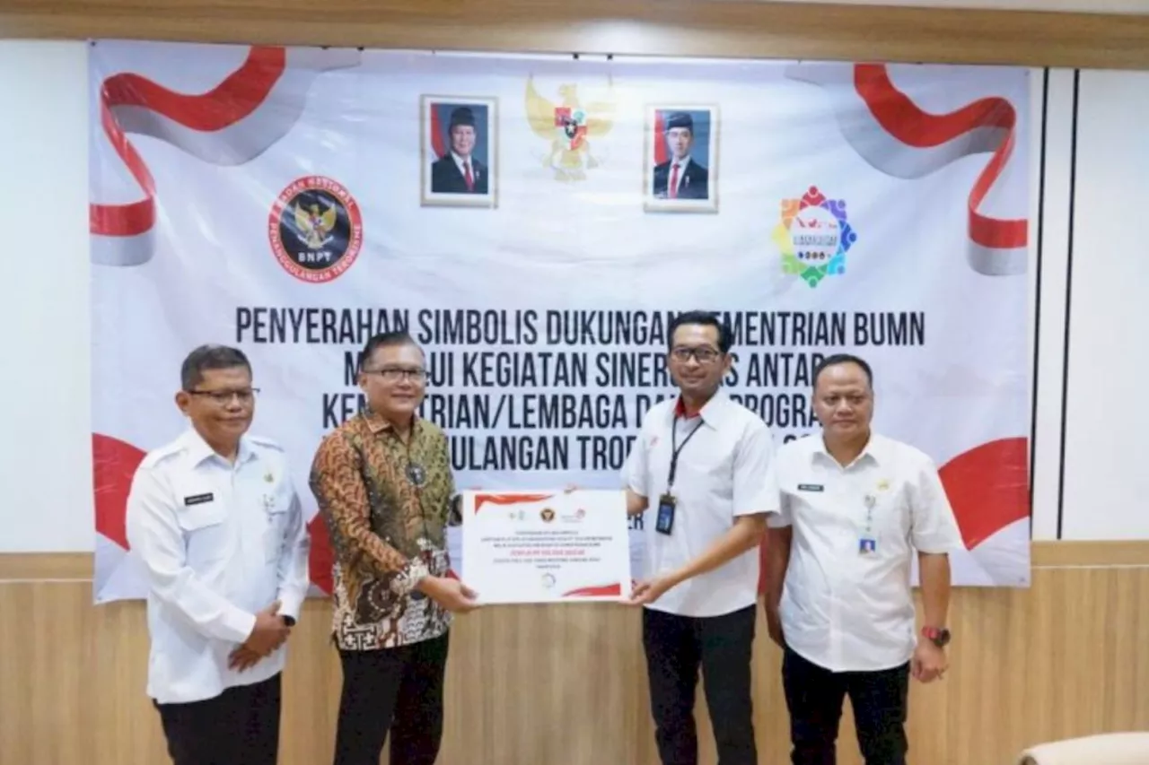 BNPT Serahkan Bantuan Rp2,3 Miliar untuk Deradicalisasi di Bekasi