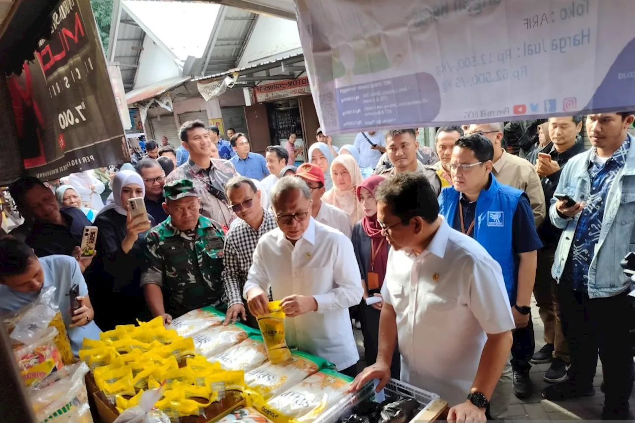 Harga Kebutuhan Bahan Pokok Tetap Stabil Jelang Natal dan Tahun Baru