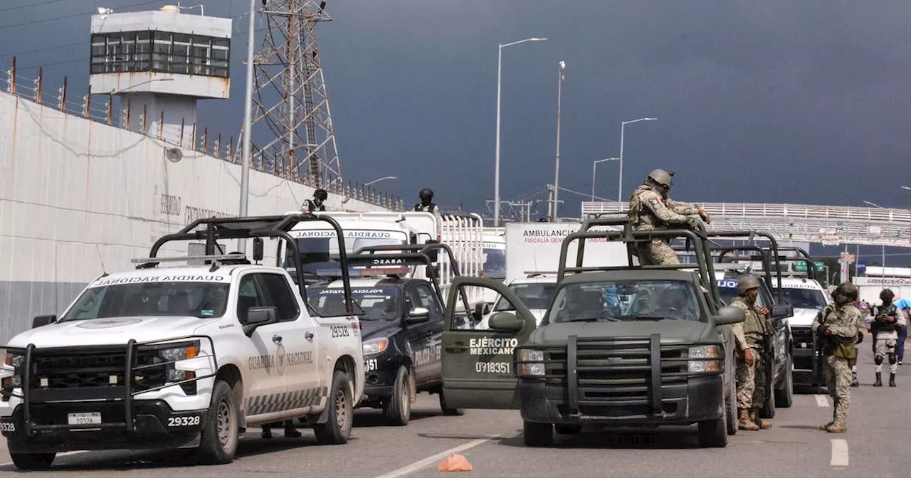 7 killed in prison riot as officers try to transfer 2 dangerous inmates in Mexico