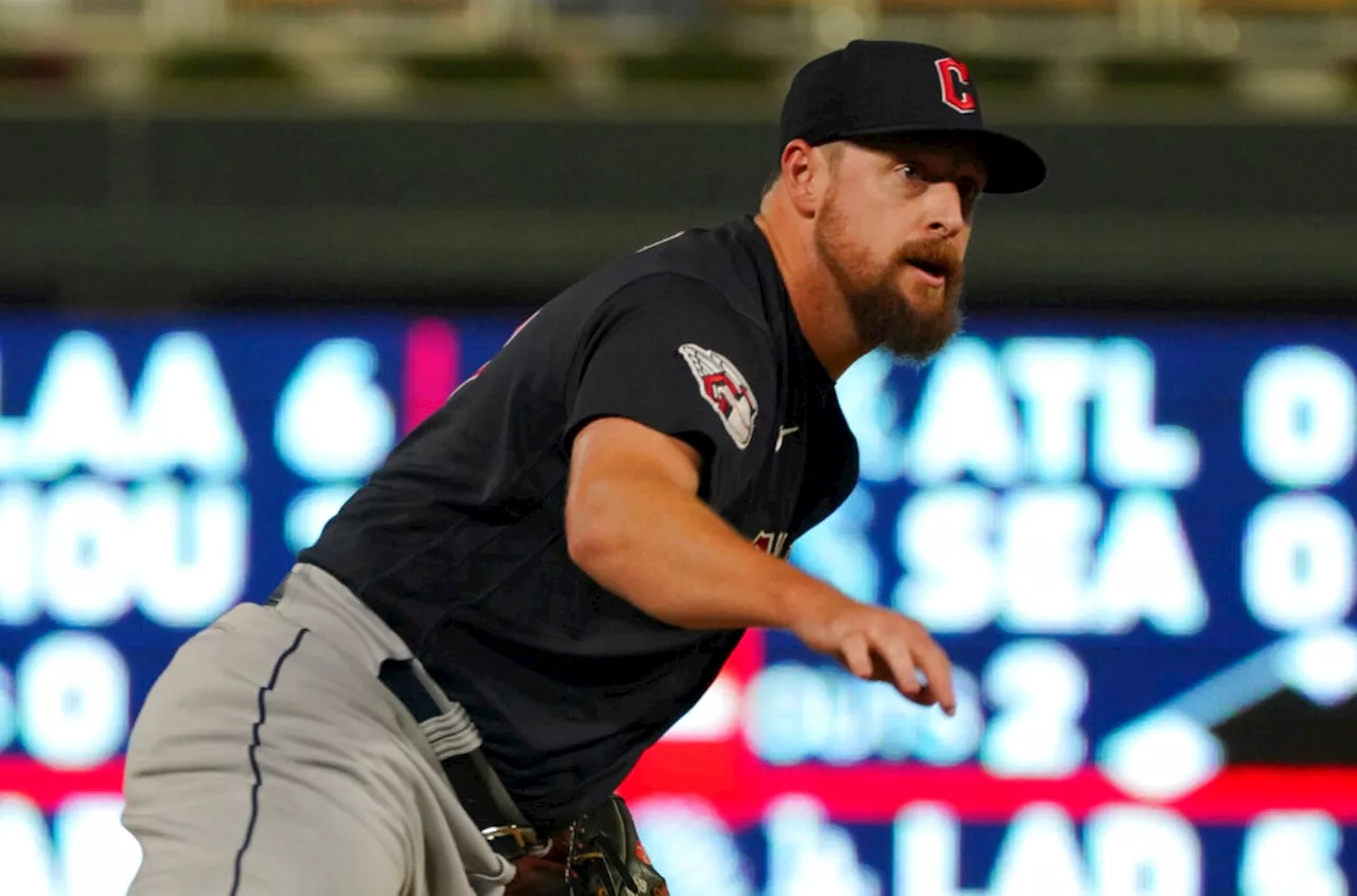 Ex-Cleveland reliever reunites with Terry Francona in Cincinnati on minor-league deal