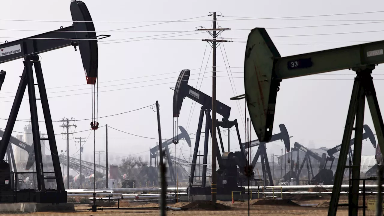 Oil prices fall on demand concerns, strong dollar