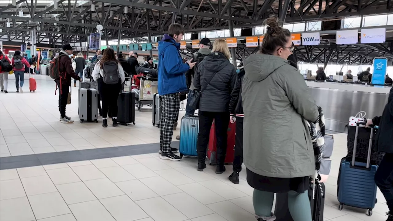 Ottawa airport giving holiday travel tips during busiest days of the year