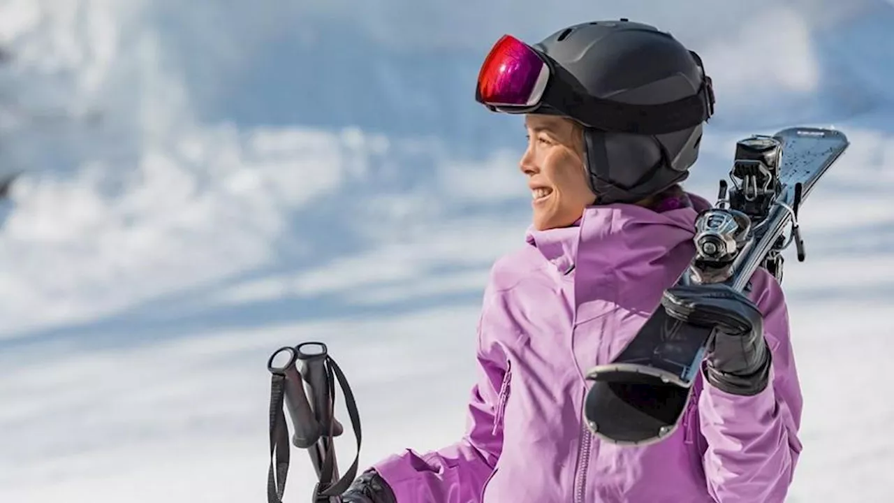 Keep your view clear with these anti-fog ski goggles