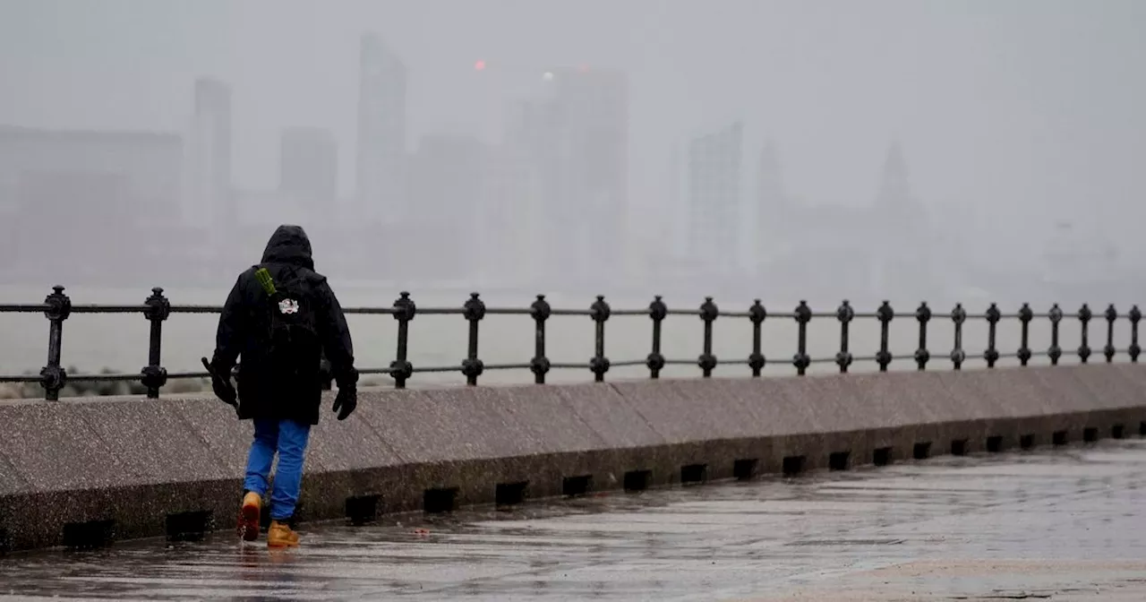 Hour by hour forecast as weather warning issued for Merseyside days before Christmas