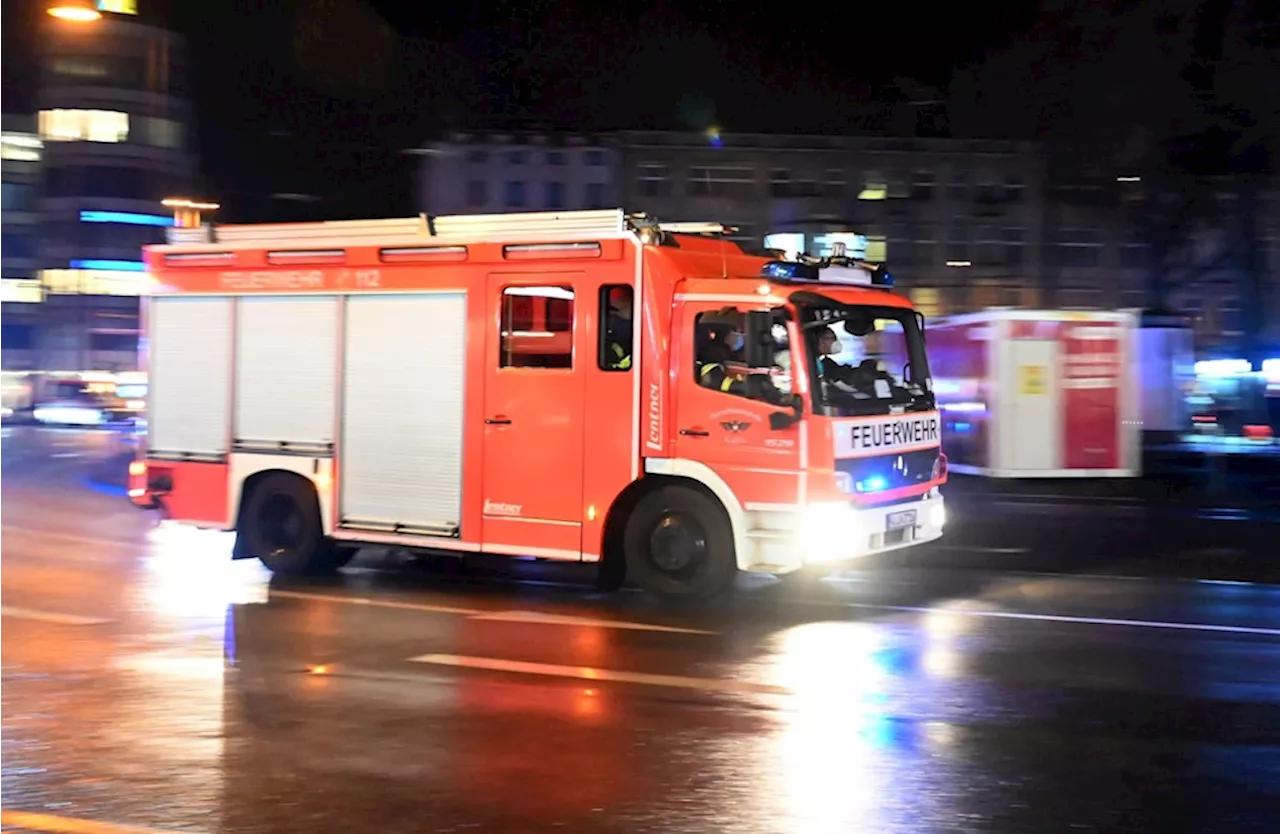 Hürth: Drei Verletzte bei Brand in Studi-Wohnhaus