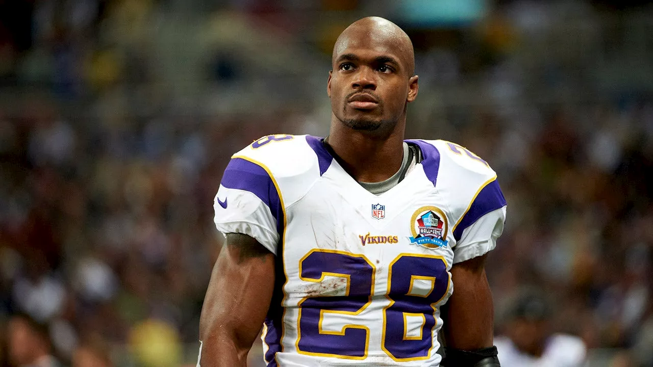 Adrian Peterson Faces Arrest Warrants for Child Support Case