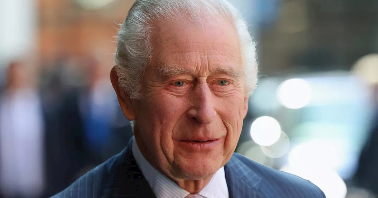 Charles III : un membre de la famille royale tombe dans les escaliers, les conséquences sont lourdes !