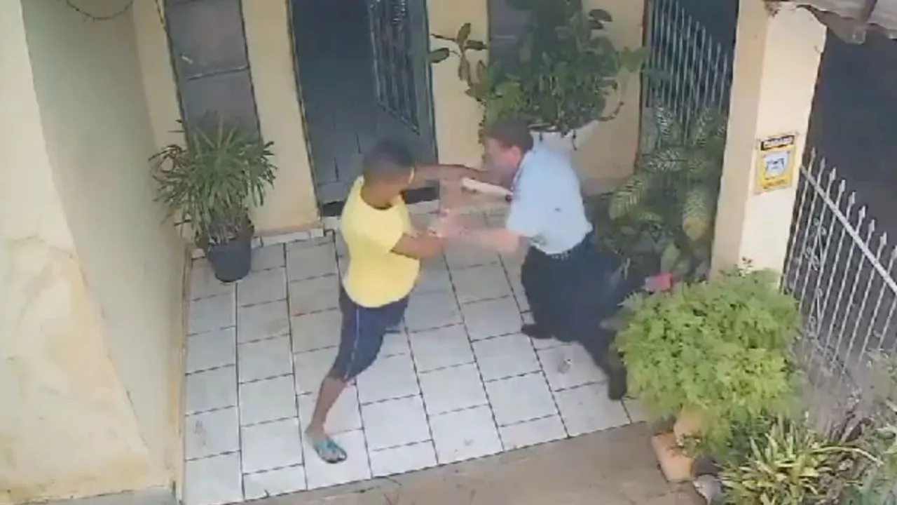 Hombre con esquizofrenia asesina a su vecino en Sao Paulo