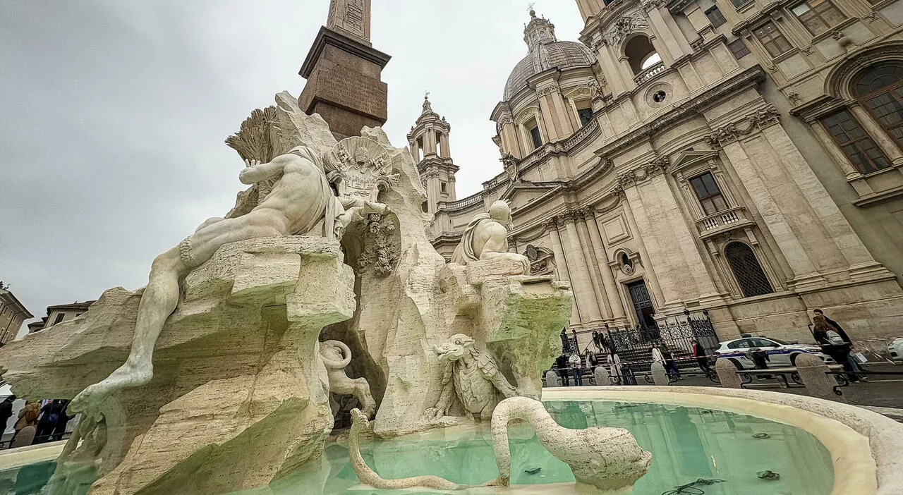 Fontana dei Quattro Fiumi, Ristrutturata e Splendente a Piazza Navona