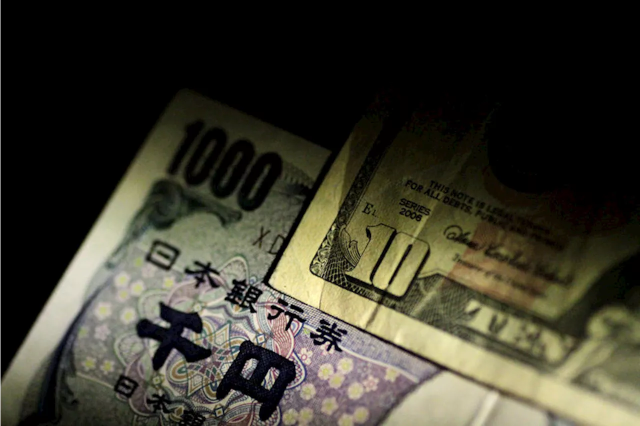 Asian Currencies Weaken as Dollar Strengthens Amid Fed Outlook